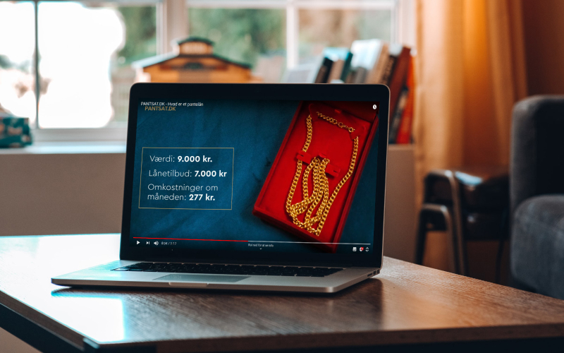 laptop-pantsat-youtube-1600x1000